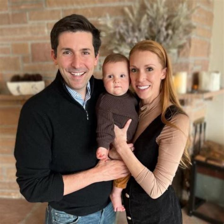 Aaron Ernest Biography, Age, Height, Wife, Net Worth, Family