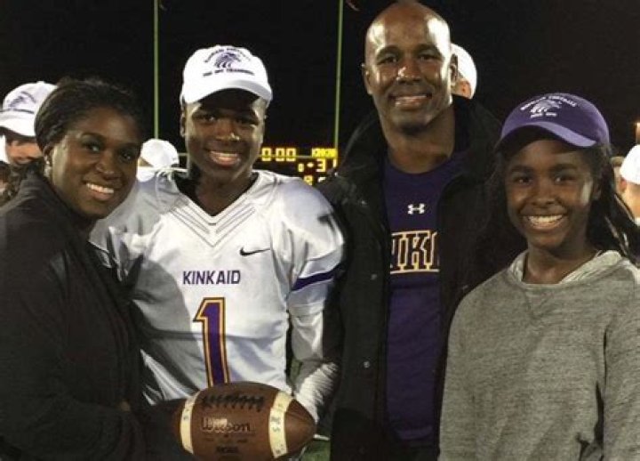 AJ Armstrong Bio, Parents, Wife, Children, Siblings, Net Worth ·