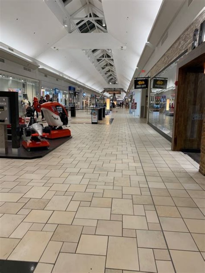 Chesterfield Towne Center Richmond VA Hours