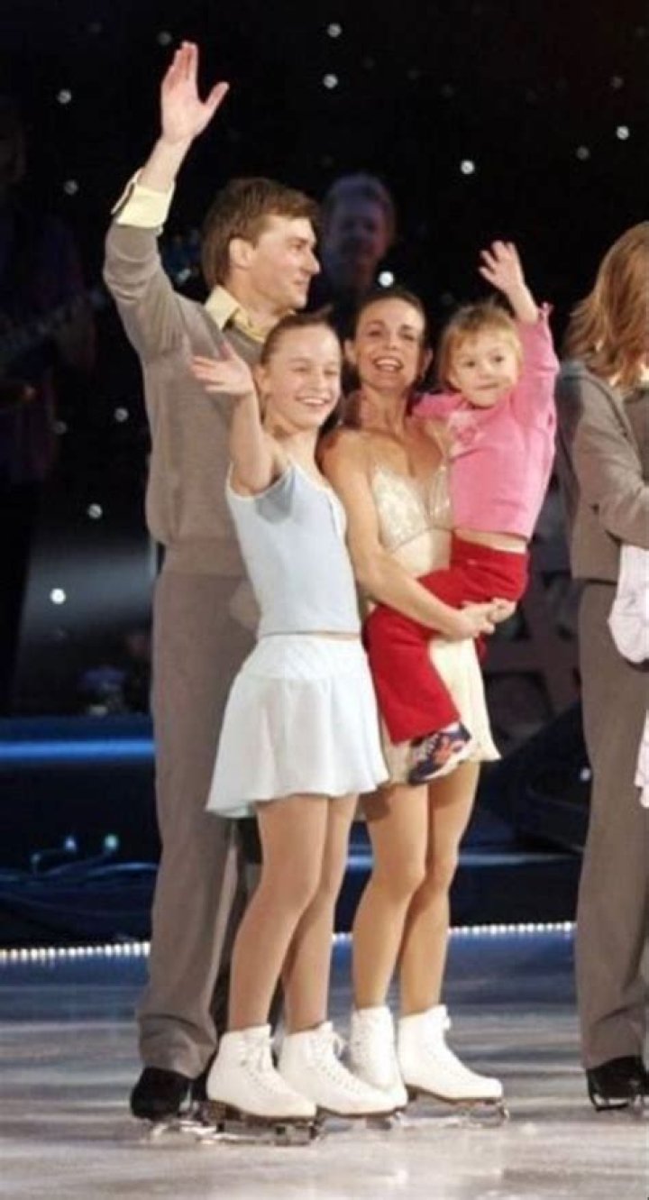 Figure Skater Ekaterina Gordeeva and David Pelletier Wedding Photos, Do They Have Children? ·