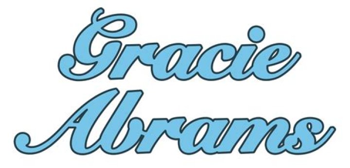 Gracie Abrams - WebBlog