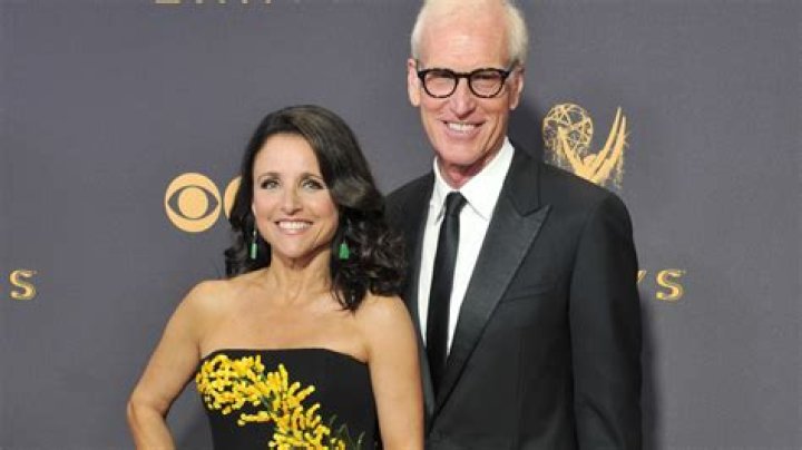 How is Julia Louis-Dreyfus related to Richard Dreyfuss? Celebrity