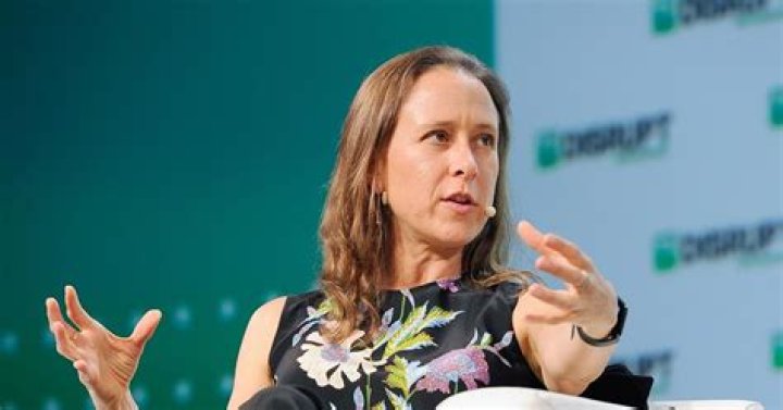 How much is Anne Wojcicki's net worth today ·