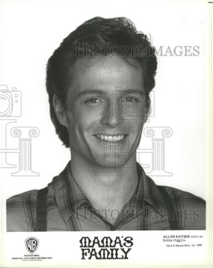 How old is Allan Kayser from Mamas Family? ·