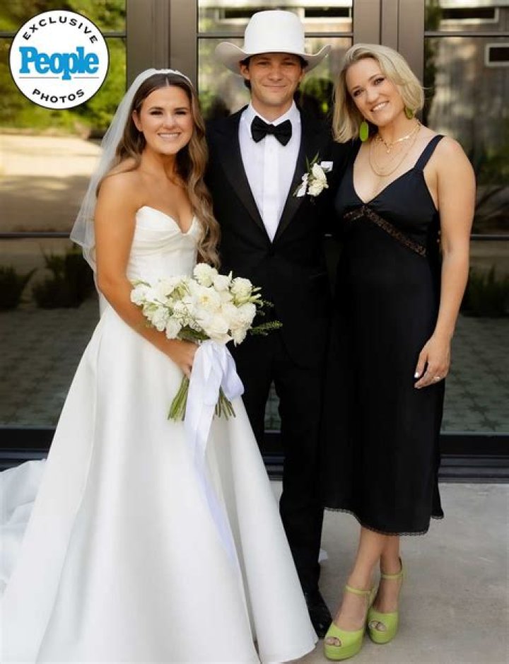 Jenna Prandini Biography, Age, Height, Husband, Net Worth, Family ·