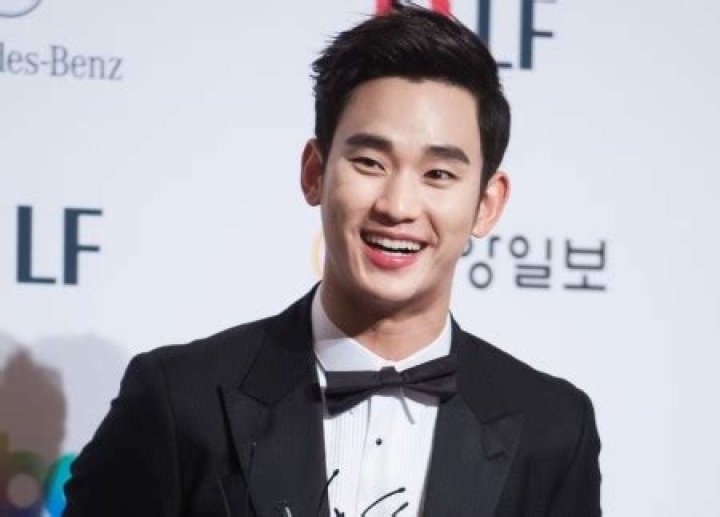Kim Soo-Hyun Bio, Age, Net Worth, Dating, Dramas, Movies ·