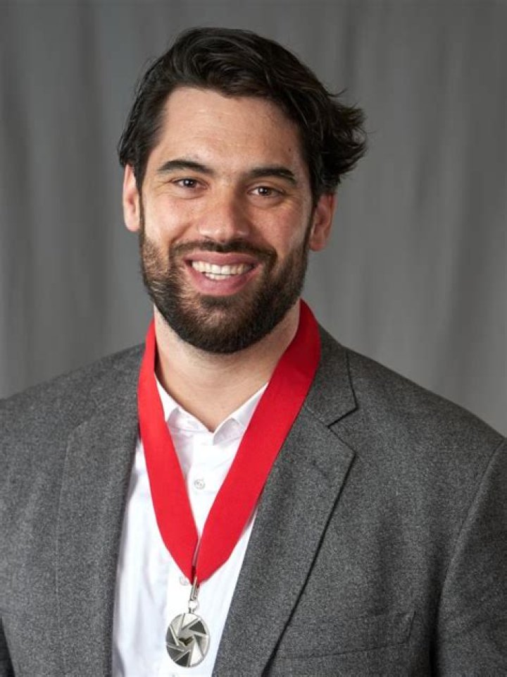 Laurent Duvernay Tardif Height, Weight, Net Worth, Age, Birthday, Wikipedia, Who, Nationality, Biogr