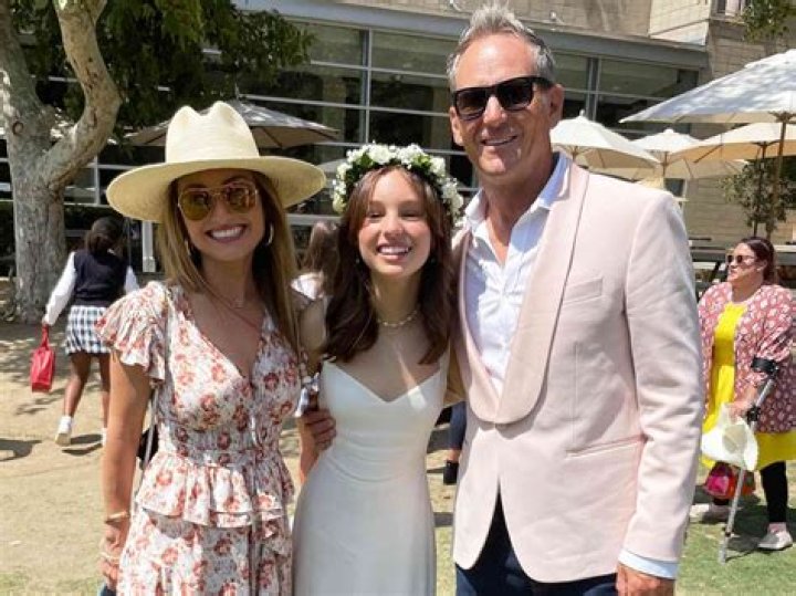 Meet Jade Marie De Laurentiis Thompson, daughter of Todd Thompson ·