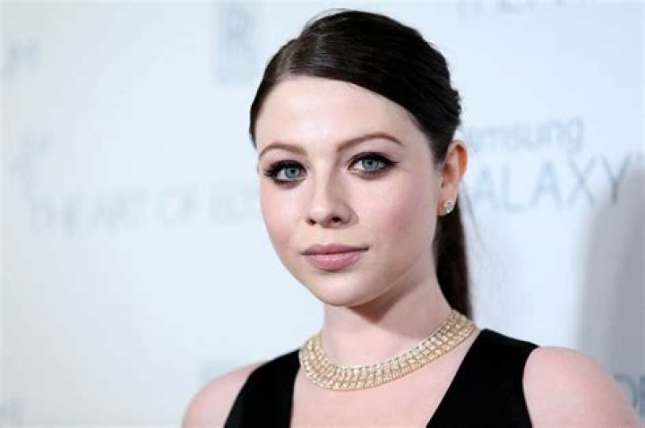 Michelle Trachtenberg Illness And Health 2023: Sickness And Disease ·
