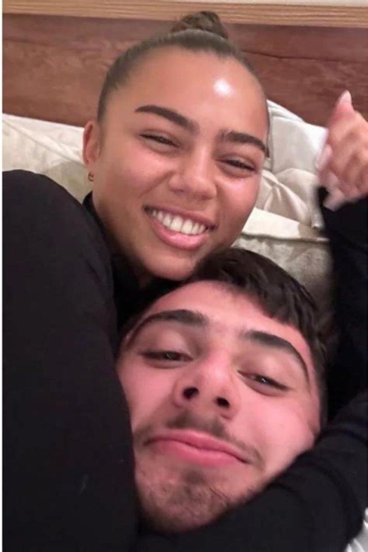 Net Worth and Boyfriend Now ·
