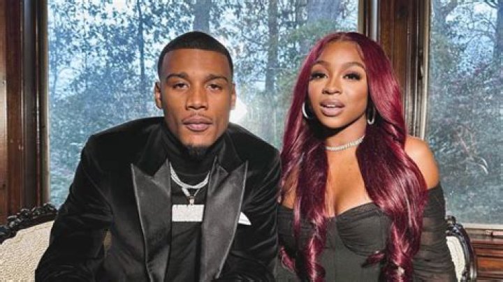 "Reginae Ex Boyfriend" Unveiled For "who18"