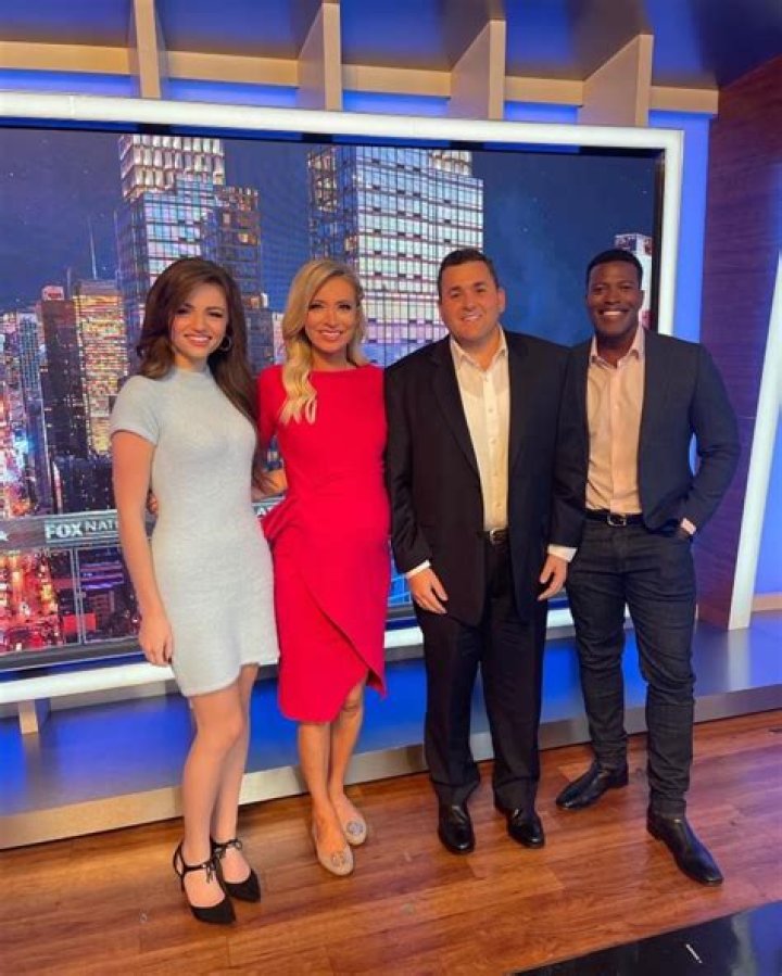 Rob Carson (Newsmax) Bio, Wiki, Age, Height, Family, Wife, Married, Radio Show, Net Worth and Newsma ·