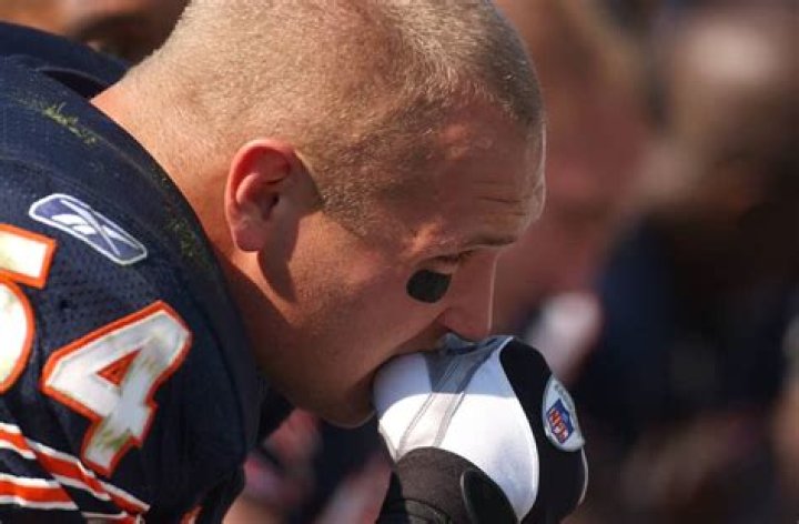 The Untold Truths Of Brian Urlacher