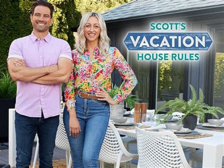 Vacation House Rules Debra Salmoni Net Worth Career Earnings And Assets