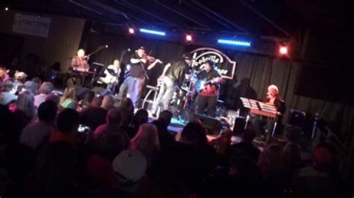 Who Are Whey Jennings Parents Terry Vance And Katherine? More Details On The Singer ·