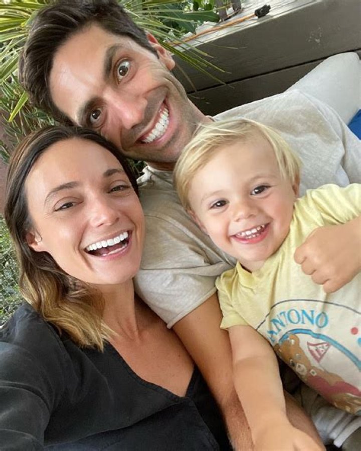 Who is Cat Fish Host Nev Schulman's Wife? Know His Laura Perlongo, Kids, Catfish Story, Dancing With ·