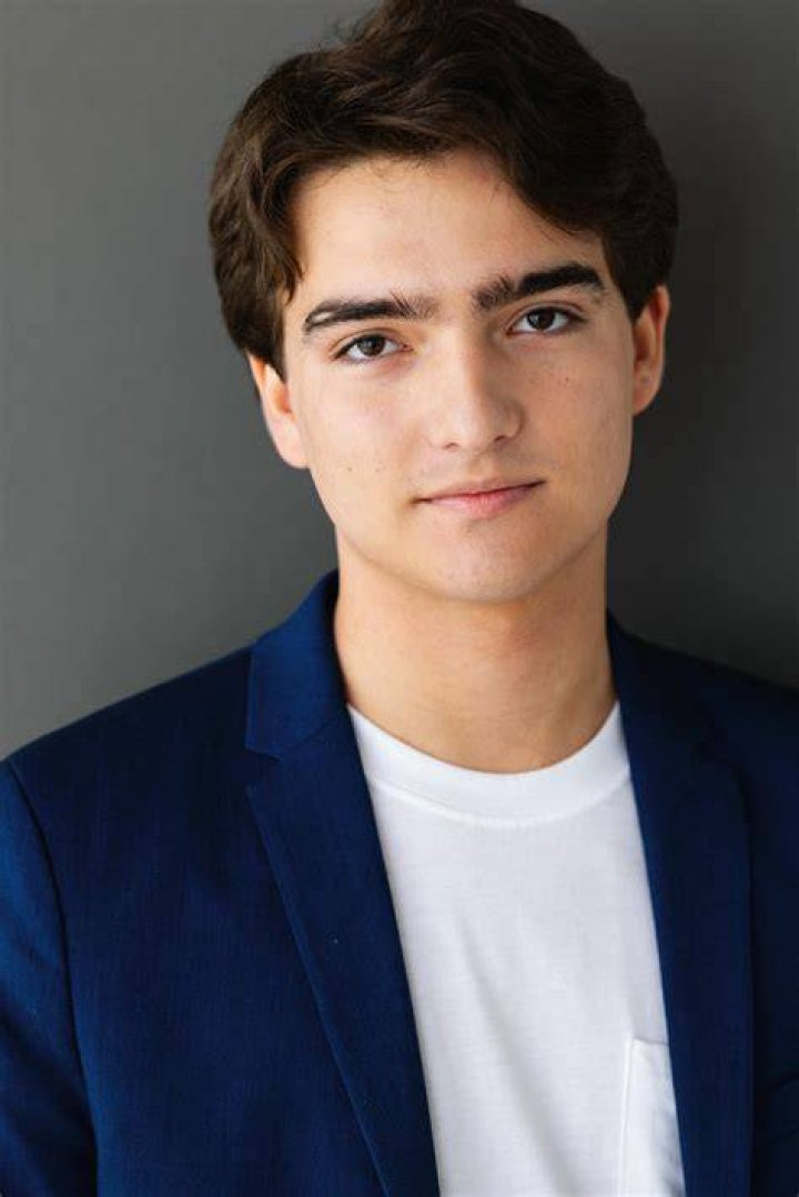 Who is Elias Phoenix Dating Now ·
