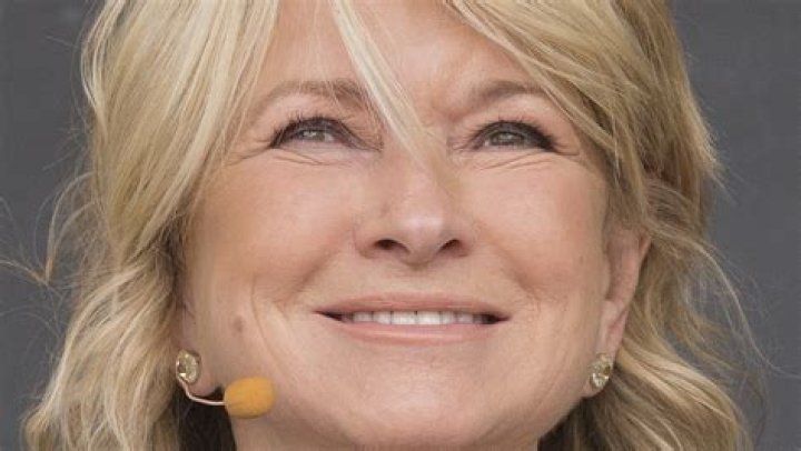 Why Martha Stewart Isn't A Fan Of Bethenny Frankel ·